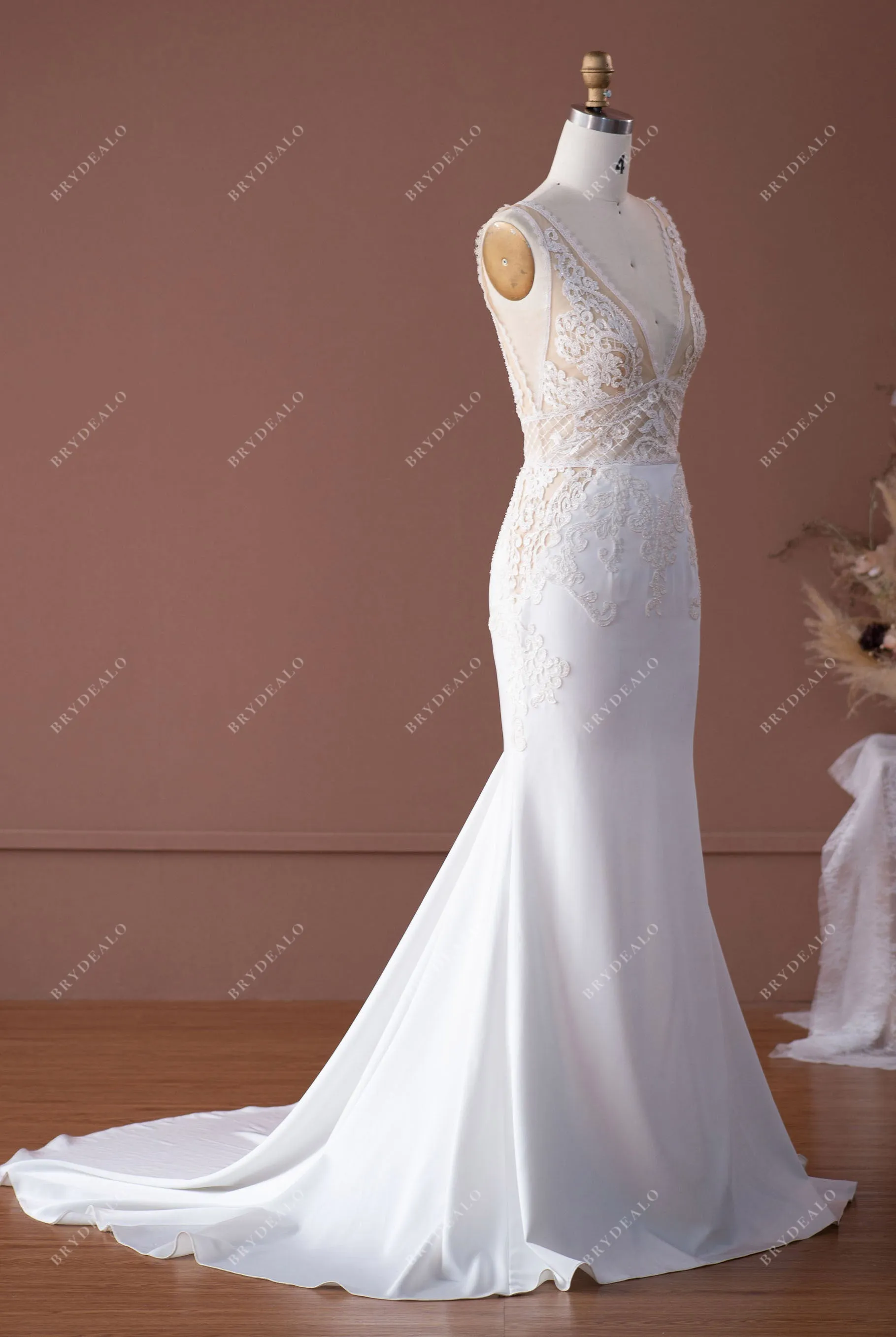 Alluring Plunging V-neck Sleeveless Lace Satin Mermaid Fall Bridal Dress