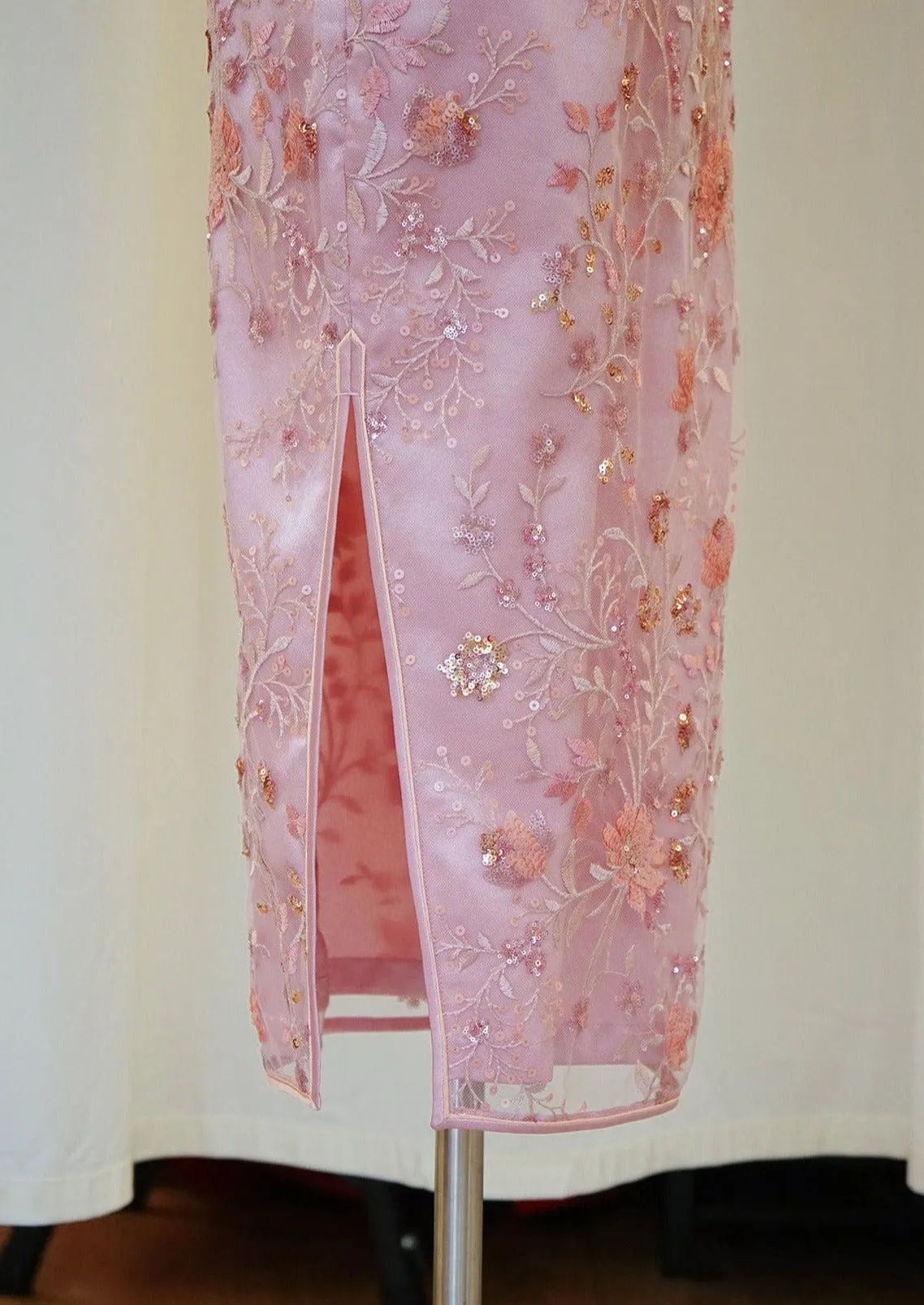 Fairy Bells Sleeveless Qipao (Dusty Pink)