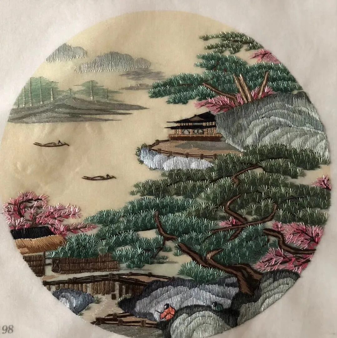 Hand su embroidery:moutains watertown circle landscape (two-sided reversible ) 20cm