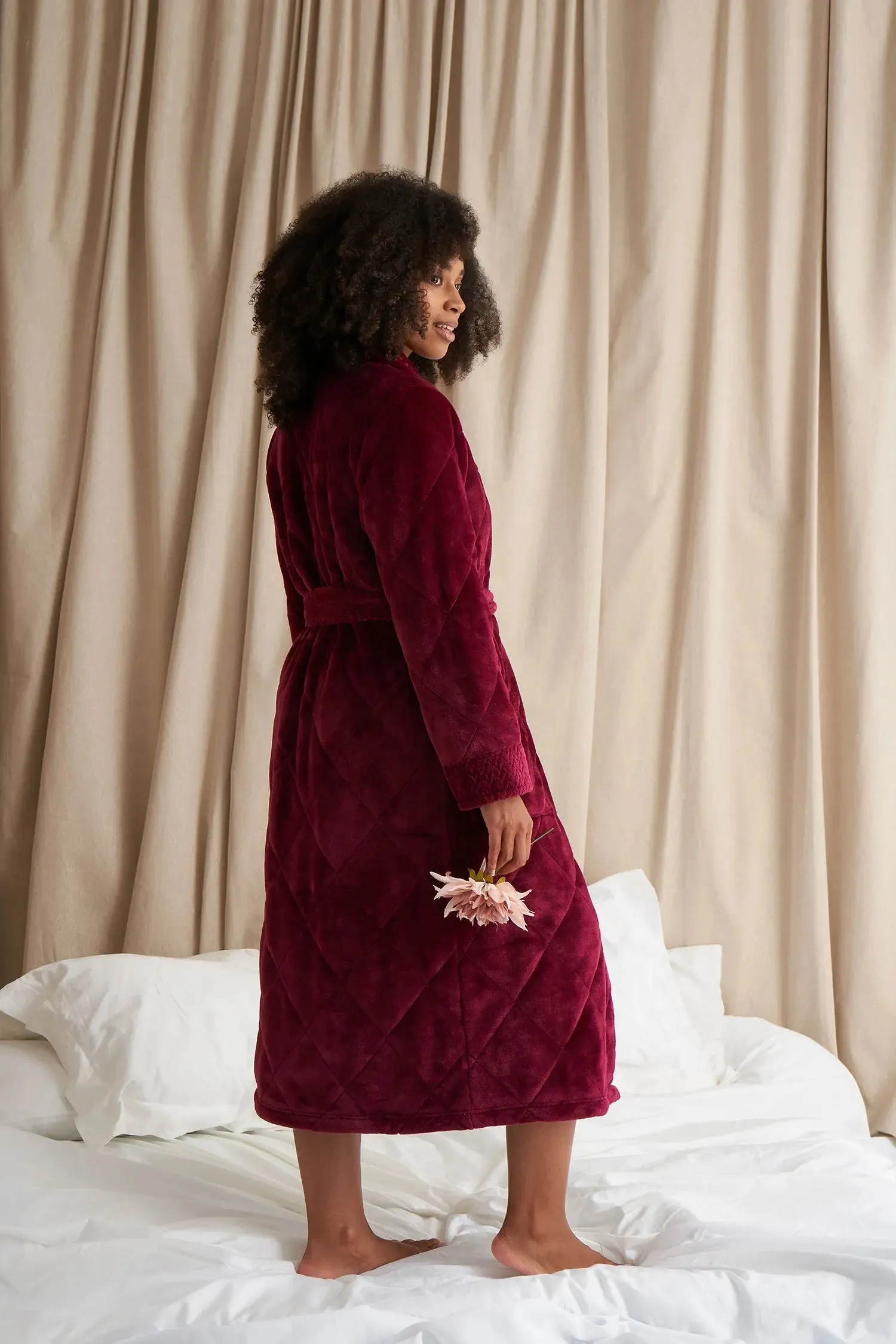 Quilted Velour Robe in Bordeaux