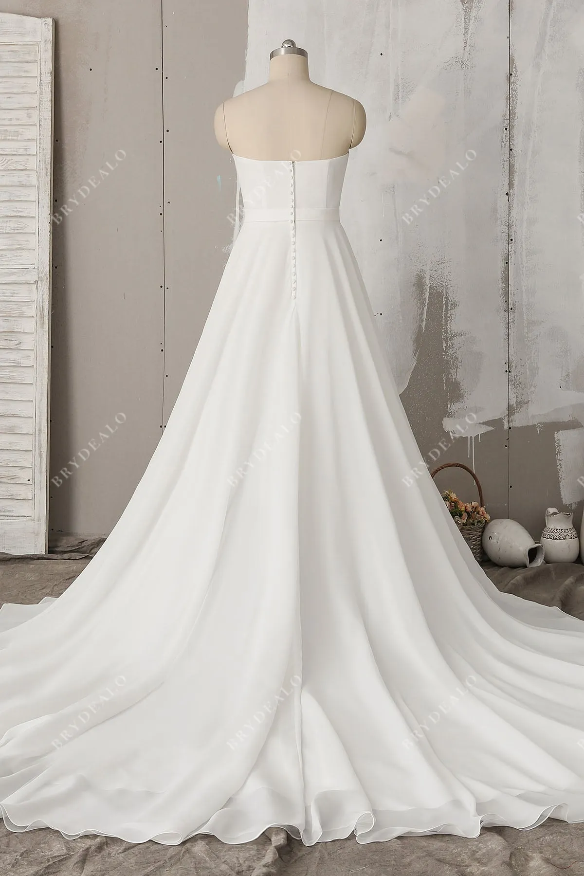 Simple Sweetheart Chiffon Long Train Spring Fall Wedding Dress